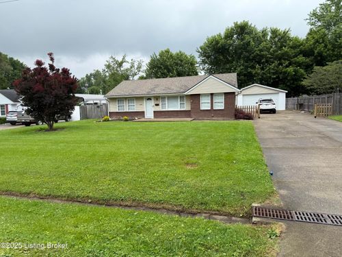 5409 Zev Way, Louisville, KY, 40272-3509 | Card Image