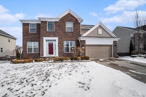 58874 Peters Barn Dr, South Lyon, MI, 48178-8294 | Card Image