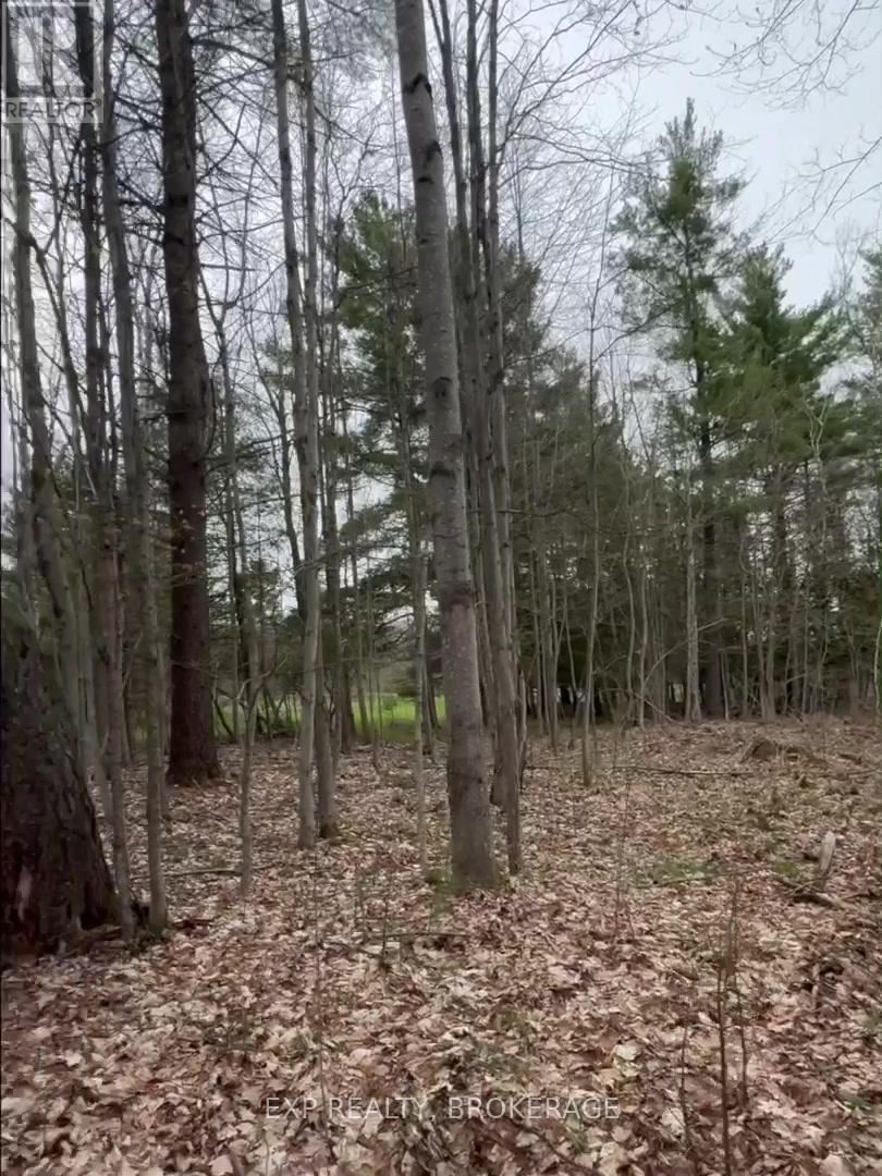 Land in Frontenac (Frontenac South) 2
