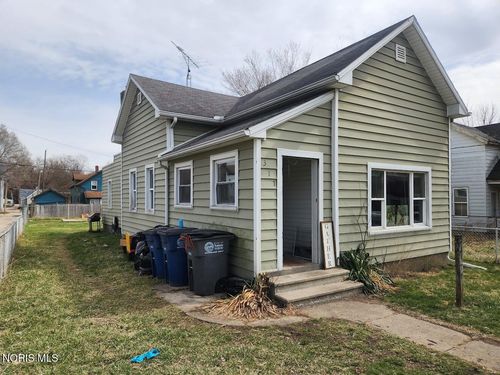 317 Eldred Ave, Toledo, OH, 43609-2134 | Card Image