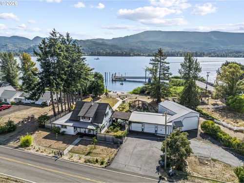 10 E Sunny Sands Rd, Cathlamet, WA, 98612-9708 | Card Image