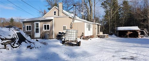 9869 County Rd 41, Kaladar, ON, K0K1Z0 | Card Image