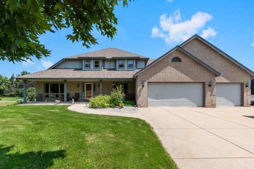 W237S9690 Par Avenue, VERNON, WI, 53103 | Card Image