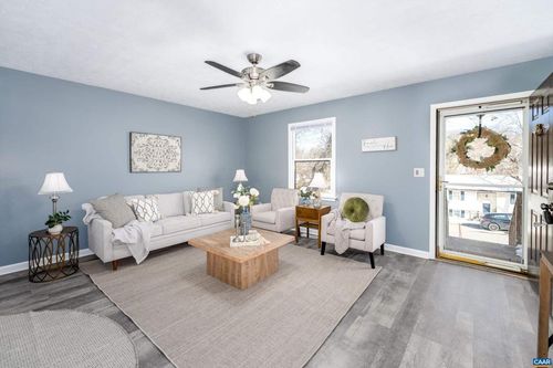 1424 B St, Waynesboro, VA, 22980-3112 | Card Image