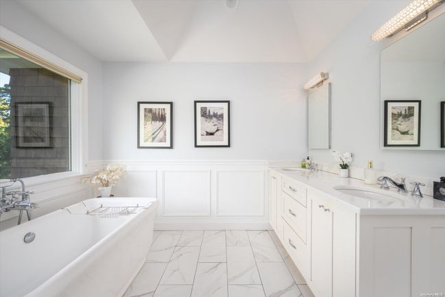 Radiant Heated Flooring | Image 25