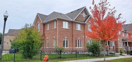 1 Caserta St, Keswick, ON, L4P0E6 | Card Image