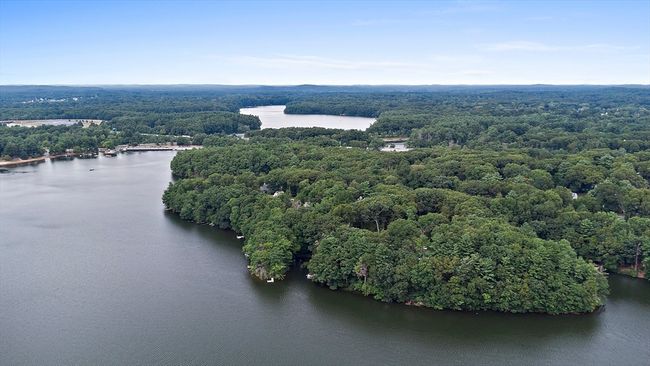 80 Evergreen Rd, House other with 3 bedrooms, 2 bathrooms and 6 parking in Natick MA | Image 4
