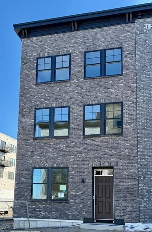 838 Woodland Dr, Saint Paul, MN, 55115-1466 | Card Image