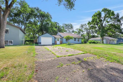 11007 4th St Ne, Blaine, MN, 55434-1704 | Card Image