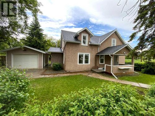 138 Trochu Avenue, Trochu, AB, T0M2C0 | Card Image