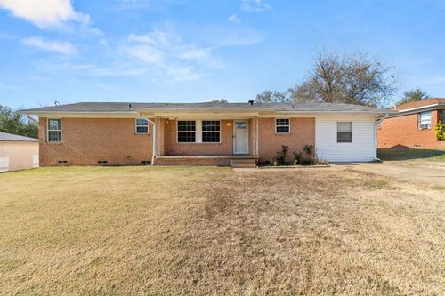 912 Success St, Gilmer, TX, 75644-3246 | Card Image