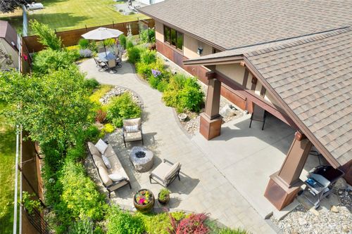 512 May St, Twisp, WA, 98856-5833 | Card Image