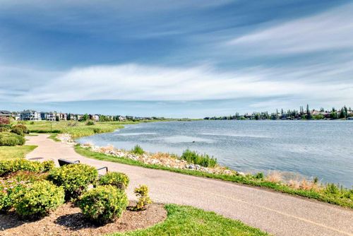 105-371 Marina Dr, Chestermere, AB, T1X1V1 | Card Image