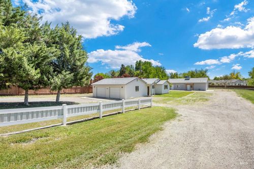11761 Moss Ln, Nampa, ID, 83651-8019 | Card Image