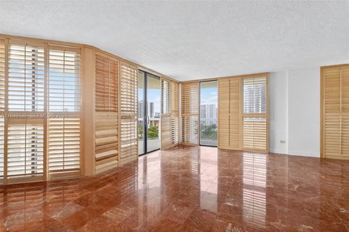 1406-20185 E Country Club Dr, Aventura, FL, 33180-3051 | Card Image
