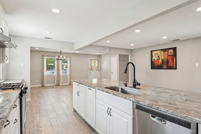 3930 Edgewood Dr, House other with 3 bedrooms, 2 bathrooms and null parking in Garland TX | Image 7