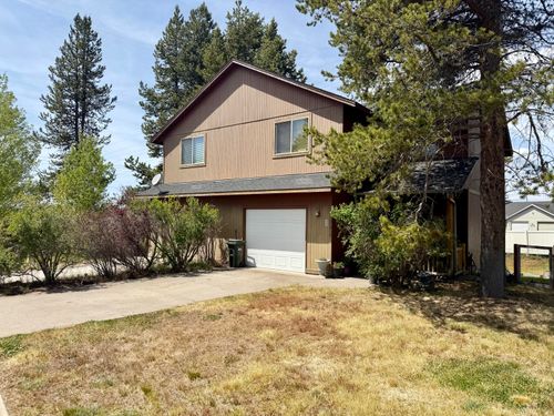 a-and-b-16406 Heath Dr, La Pine, OR, 97739-7520 | Card Image