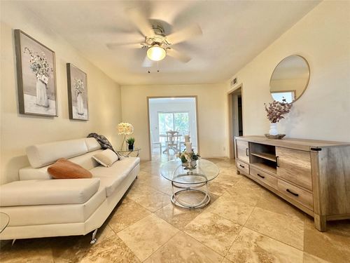 apt-238-4040 San Felipe St, Houston, TX, 77027-3944 | Card Image