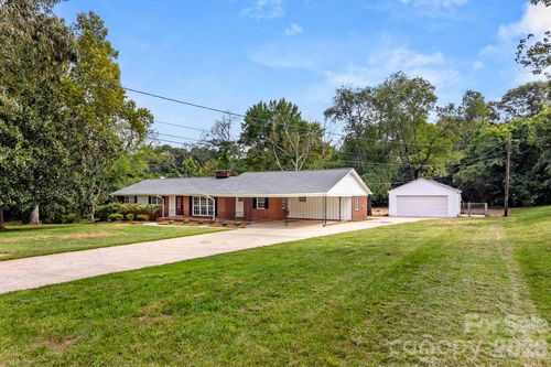 1103 W Elm St, Shelby, NC, 28152-5141 | Card Image