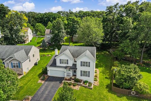 483 Elm Ridge Road, Carpentersville, IL, 60110 | Card Image