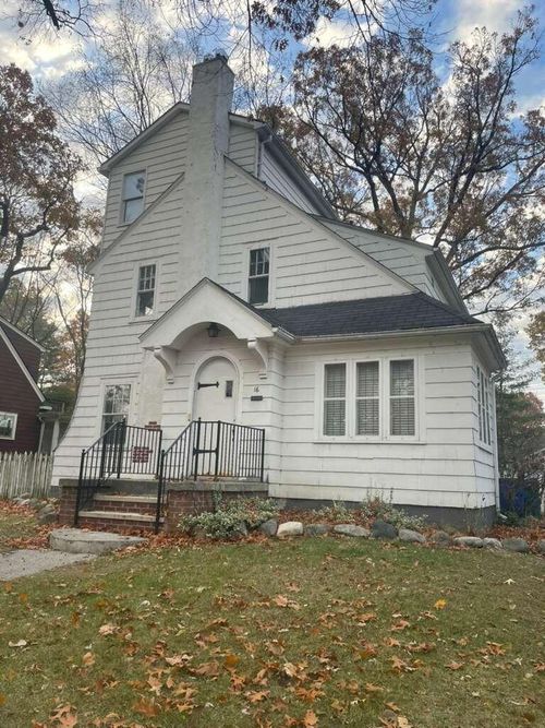 16 Devonshire Rd, Pleasant Ridge, MI, 48069-1208 | Card Image