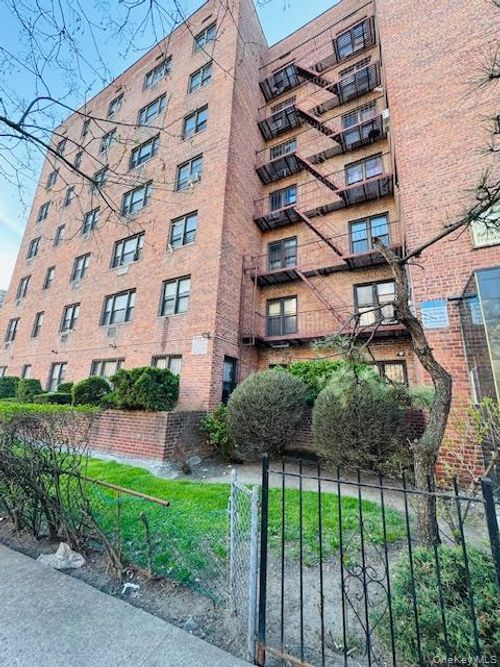 3e-55-30 99th St, Corona, NY, 11368-3735 | Card Image