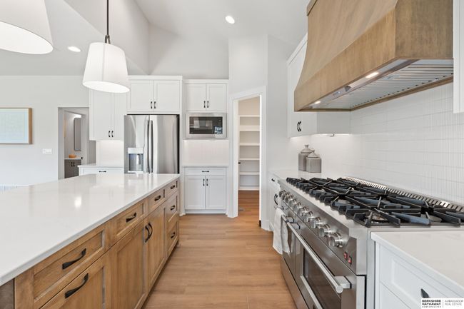 21009 C St, House other with 4 bedrooms, 4 bathrooms and 3 parking in Elkhorn NE | Image 26