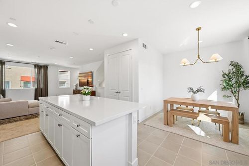 2217 Brix Gln, Escondido, CA, 92025-6664 | Card Image