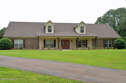104 Luke Ln, Coldwater, MS, 38618-4988 | Card Image