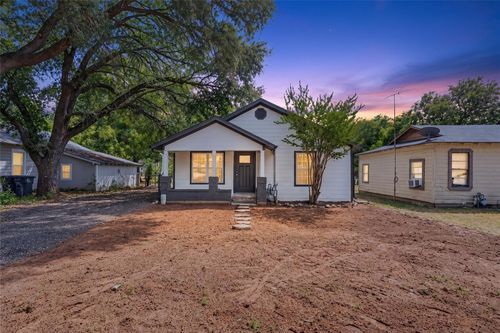 425 Bales St, Cleburne, TX, 76033-4437 | Card Image