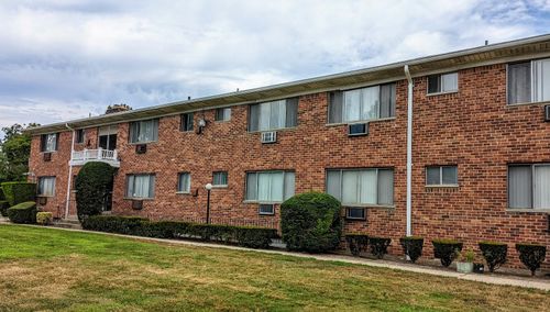 apt-3d-91 S Clinton Ave, Bay Shore, NY, 11706-8600 | Card Image