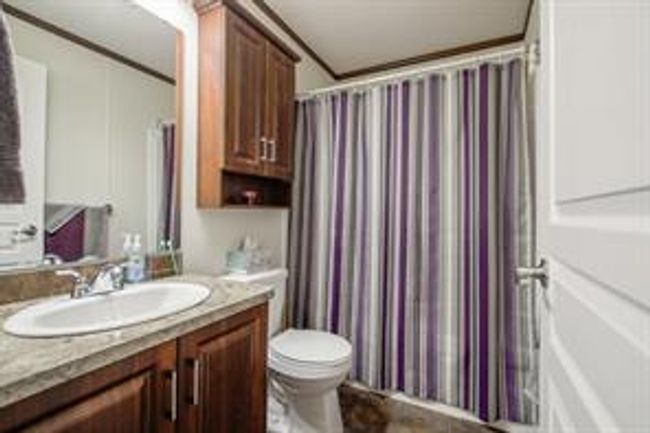 2300 13 St N, Home with 3 bedrooms, 2 bathrooms and 2 parking in Lethbridge AB | Image 16