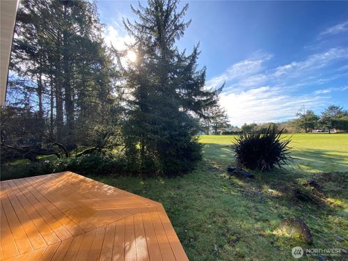 169 Octopus Ave Ne, Ocean Shores, WA, 98569-9450 | Card Image