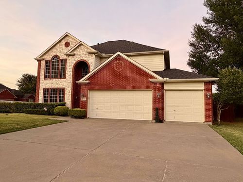 8101 Mansanillo Ct, Arlington, TX, 76002-4527 | Card Image