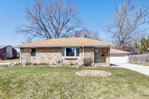 114 W Wilson Avenue, FOX CROSSING, WI, 54915 | Card Image