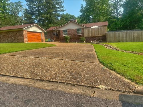 3002 4th St, Russellville, AR, 72801-5405 | Card Image