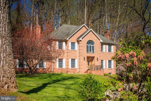 6 Chamaral Ct, COCKEYSVILLE, MD, 21030-1524 | Card Image