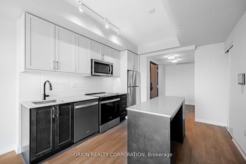 221-201 Brock St S, Whitby, ON, L1N0P8 | Card Image