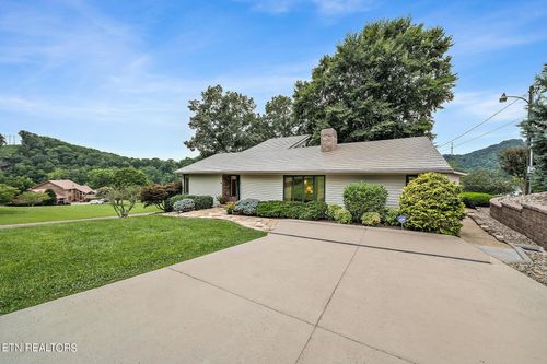 180 Timber Lake Dr, Rogersville, TN, 37857-8025 | Card Image