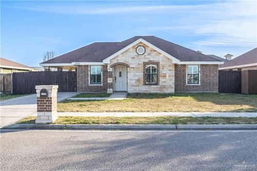 2702 Asilomar St, Edinburg, TX, 78542-1374 | Card Image