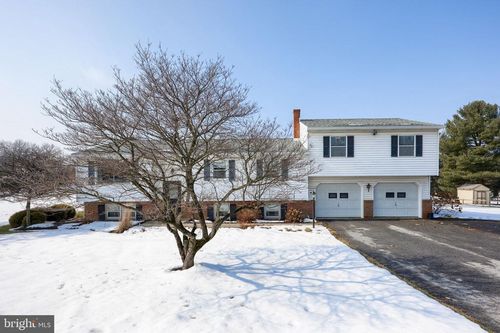 3018 Steinruck Rd, ELIZABETHTOWN, PA, 17022-9063 | Card Image