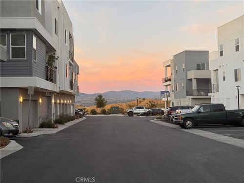 302-26729 Greylock Ln, Stevenson Ranch, CA, 91381-2424 | Card Image