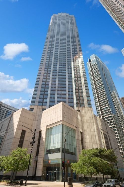 apt-2210-512 N Mcclurg Ct, Chicago, IL, 60611-4156 | Card Image