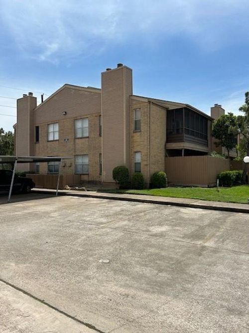 2111-10555 Turtlewood Ct, Houston, TX, 77072-2731 | Card Image
