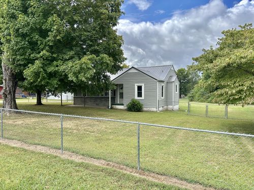 461 Hendrixson Dr, Manchester, TN, 37355-2901 | Card Image