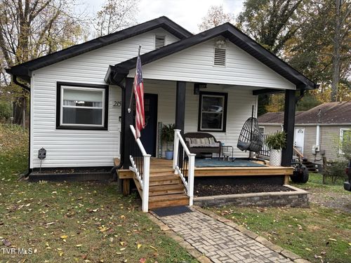 215 Stafford St, Bristol, TN, 37620-1642 | Card Image
