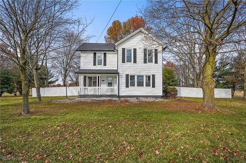 9865 Tallmadge Rd, Diamond, OH, 44412-8721 | Card Image