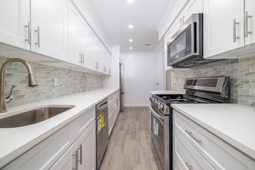 apt-a24-77 S Park Ave, Rockville Centre, NY, 11570-6122 | Card Image