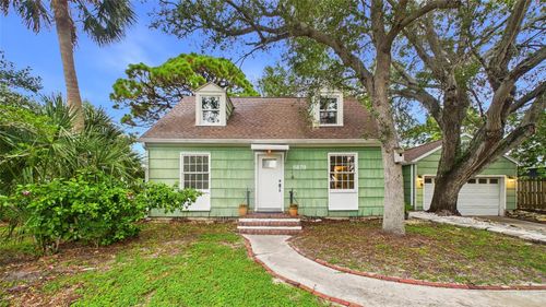 5879 27th Ave S, Gulfport, FL, 33707-5220 | Card Image