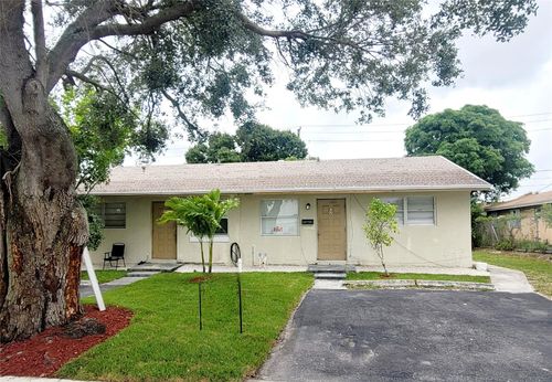 2-241 Ne 35th St, Oakland Park, FL, 33334-1113 | Card Image
